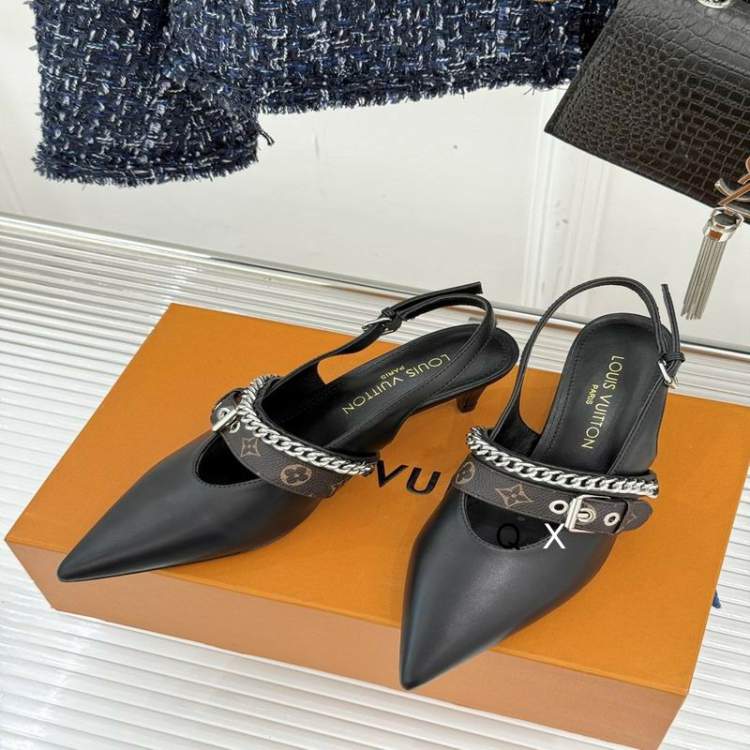 Picture of Louis Vuitton Shoes _SKULVsz35-40JX060112500
